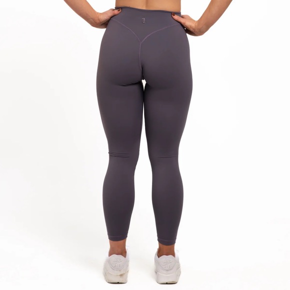 Liaison the Label 25" ADAPT PANT (FLEX FABRIC) MID-RISE, SHORT INSEAM - Picture 2 of 2